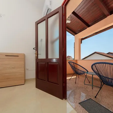 Apartman Lili *