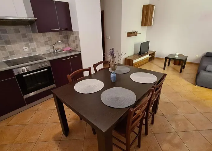 Apartman Lili *