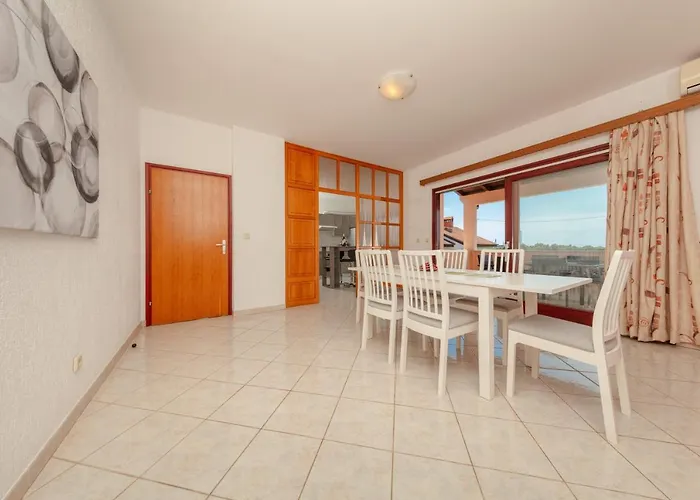 Apartman Lili *