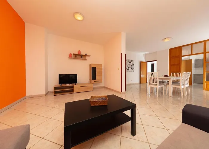 Lili Apartman *
